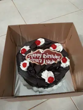 BLACK FOREST COKLAT BUAH CERRY