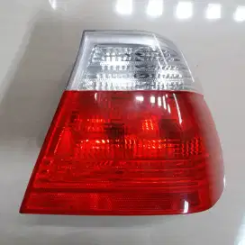 Lampu Belakang / Stoplamp Kanan Putih - Merah BMW E46 Original