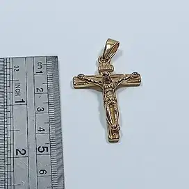 Liontin Kalung Salib Yesus Titanium Gold 2,8cm x 4cm Cross Necklace