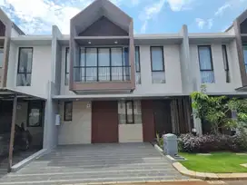 Sewa rumah Summarecon Mutiara Makassar Cluster Crystal