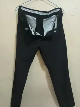 Celana bahan hitam bagus no brand