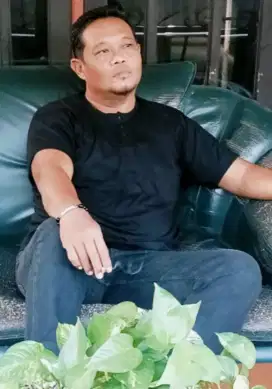 Sopir karyawan perusahaan
