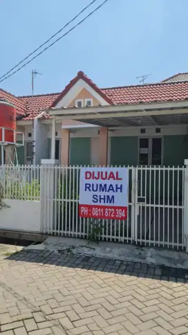Dijual CEPAT rumah di Taman Sentosa 2 kmr tidur harga 435juta (nego)
