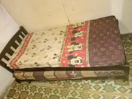 Tempat tidur, Ranjang Kayu Tingkat dan Busa