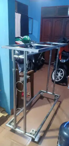 Gawangan baju roda - gawangan display toko baju