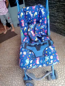 Stroller mother care sudah include dudukan