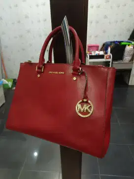 PRELOVED: MICHAEL KORS SUTTON Large - Original 100%