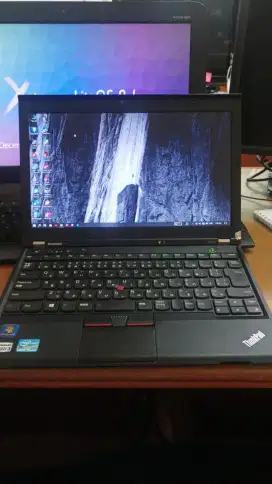 Laptop bisnis Lenovo ThinkPad X230 Intel Core i5 SSD 128GB Samsung MAU