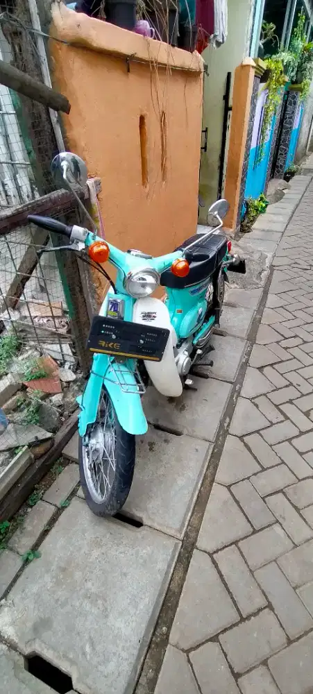 Honda C70 Tahun 1980