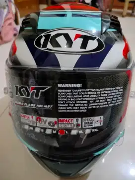 Helm KYT R10 masih komplit baru cht langsung