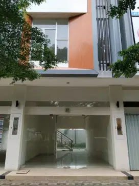 Di Jual Ruko Clron Park 3 Lantai Di Jakarta Timur