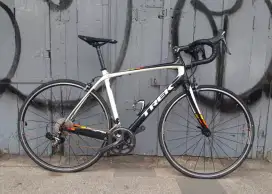 Dijual sepeda Trek Domane 4 Series
