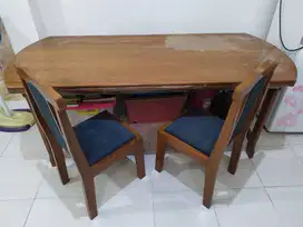 Meja Makan dan Kursi Kayu Jati