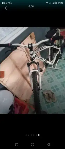 Dijual sepeda gunung united comrade, barang sudah langka!!