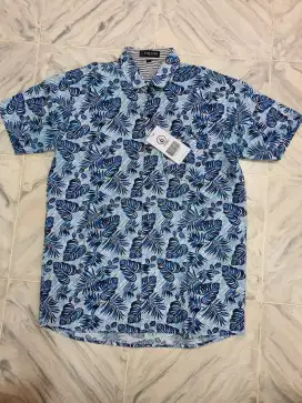 Kemeja pria merek Volcom size M