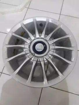 Velg R14  kondisi preloved.