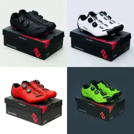 Avelio Sepatu Roadbike Double Lock – Road Cycling Shoes Cleat Clipless