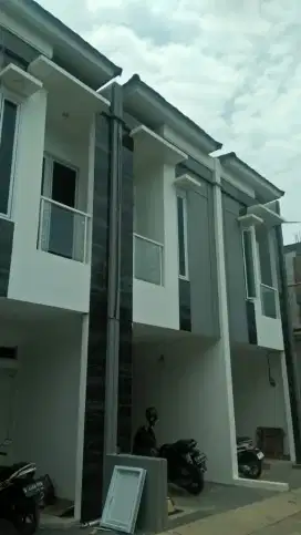 Dijual Rumah Baru Minimalis Modern di Jl Pisangan Baru Jakarta