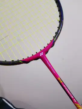 YONEX VOLTRIC Z FORCE 2 LCW Pink Limited