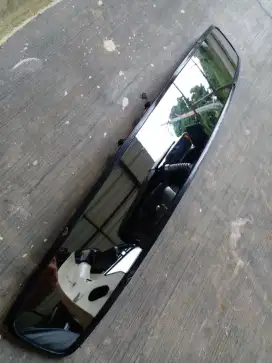 Kaca spion tengah Lebar