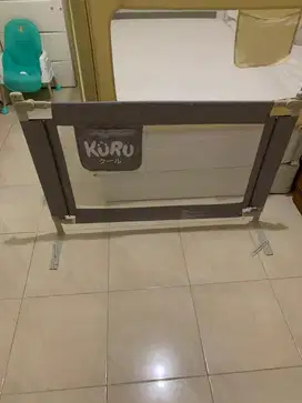 Kuru bed rail pagar kasur bayi