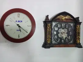 Jam dinding motif kayu made in TAIWAN