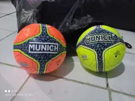 Bola futsal merek Munich original