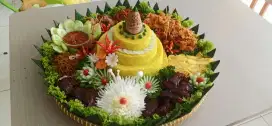 Spesial tumpeng