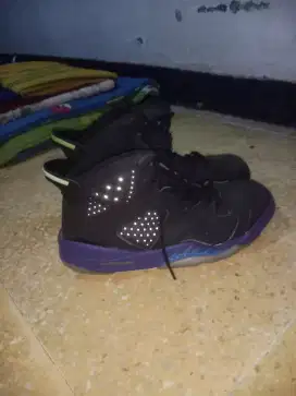 Dijual sepatu Jordan