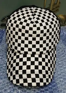 Topi Jaring Motif Catur