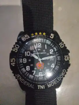 Jam tangan kenang2an jendral