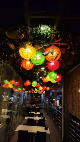Lampu lampion 30cm saten peles parasut