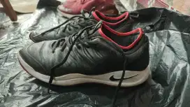 sepatu nike size 43