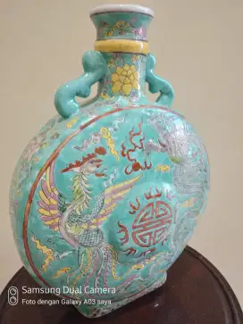 Guci keramik cina kuno nyonya wer. T.40cm x L.30cm