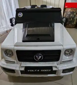 Mobil mainan listrik G Unit