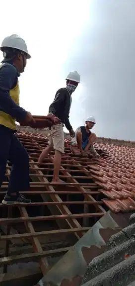 Renovasi Atap Ganti Rangka Baja ringan