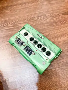 Line 6 DL4 Delay Stompbox Modeling Pedal