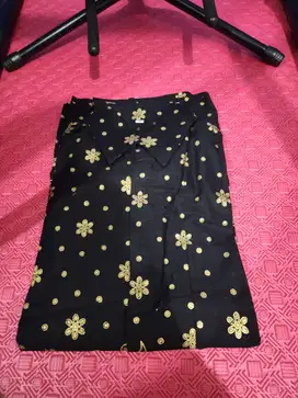 Kemeja Batik Hitam motif bunga Murah Uk XL