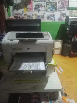 Printer bekas hp LaserJet p1102 hitam putih lengkap siap pakai