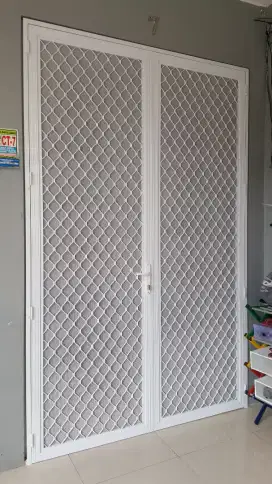 Pintu kawat nyamuk / expanda