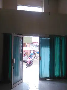 Ruko dijual di  pusat bisnis Dukuh Zamrud Bekasi Jawa Barat