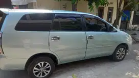 Toyota Kijang Innova 2005 Bensin