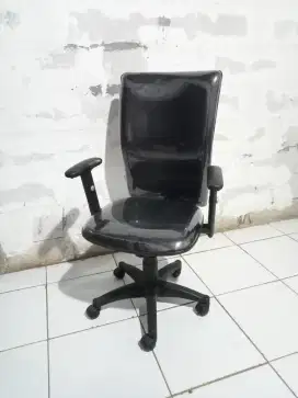 Kursi kantor recondisi