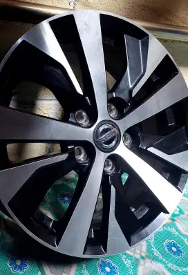 R16 pcd 114 bekas like new