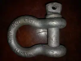 Shackle Omega Screw Pin Cap. 3-1/4 Ton size 5/8 inch