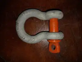 Shackle Omega Screw Pin Cap. 3 Ton size 1/2 inch