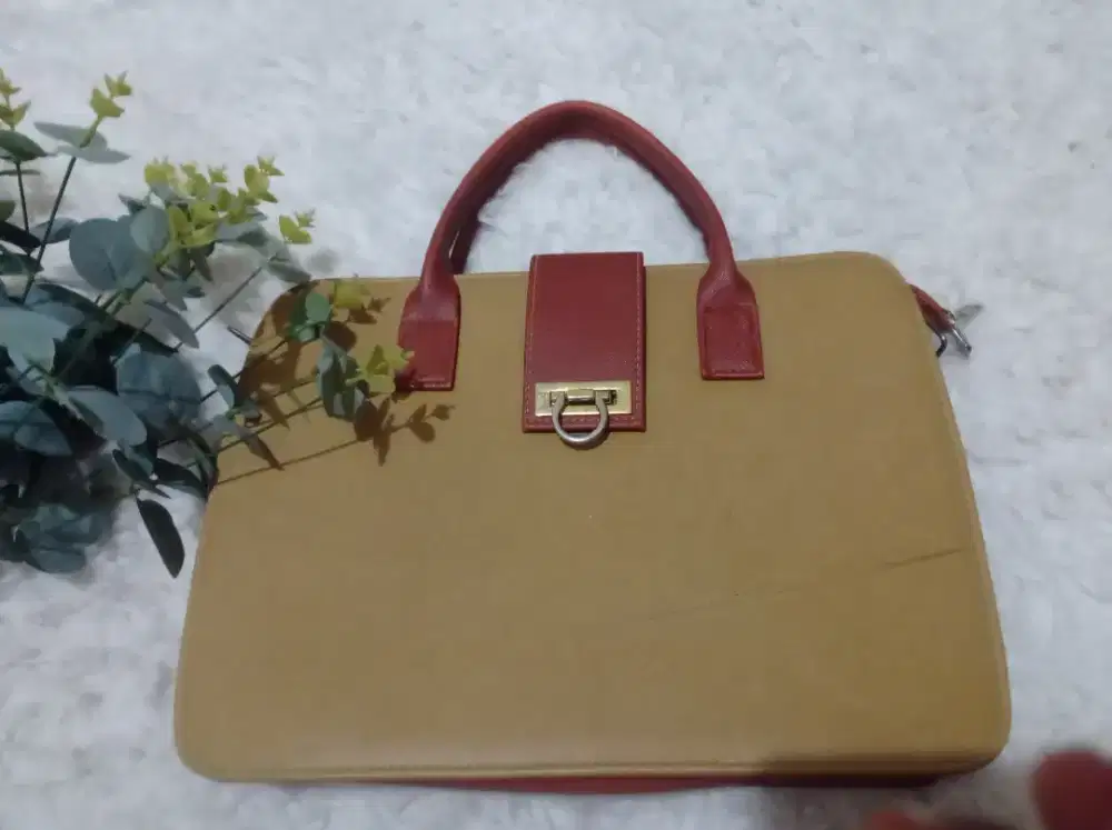 Tas Kerja Wanita