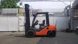 Forklift Toyota 3 Ton Manual Bekas Begaransi