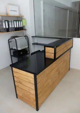 Meja casir meja recepcionis