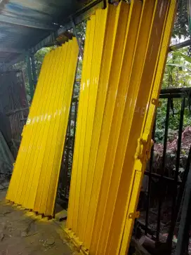 Khusus folding get roling door